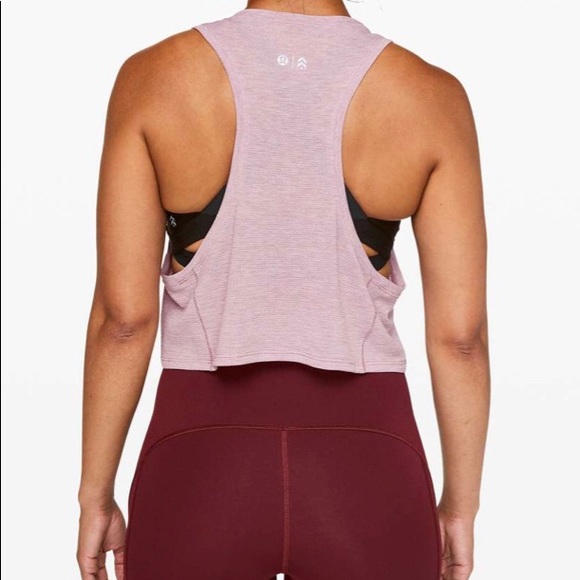 New lululemon Tank - Picture 2 of 3